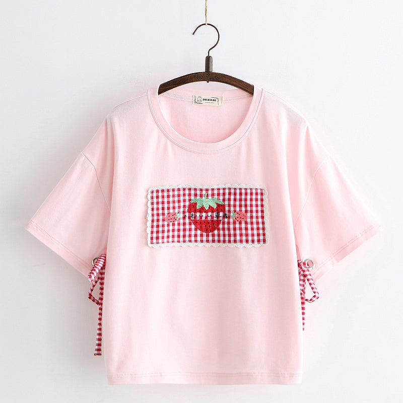 Strawberry tie t-shirt PL20362