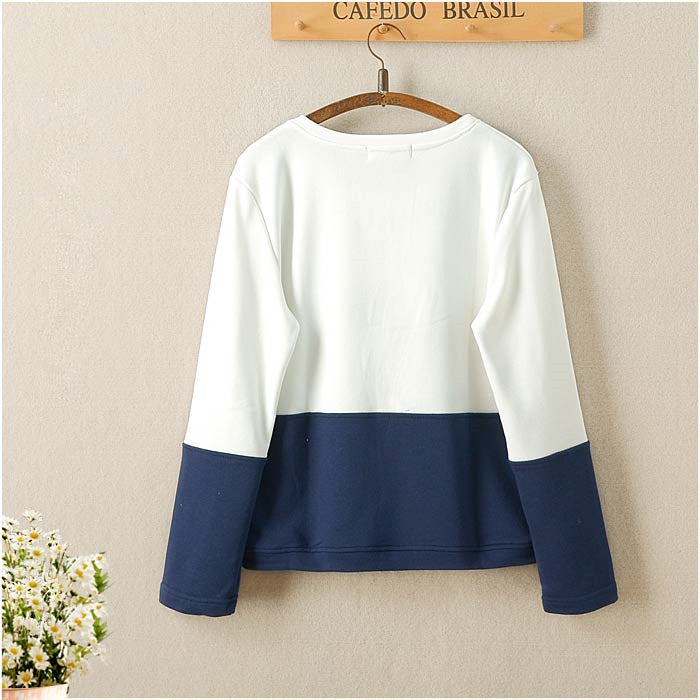 Cute cat embroidered sweater PL21240