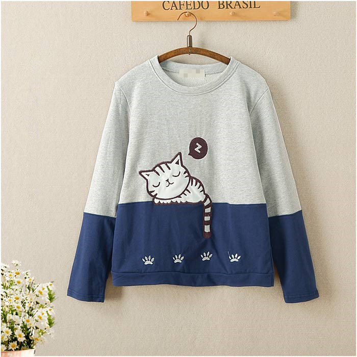 Cute cat embroidered sweater  PL21240