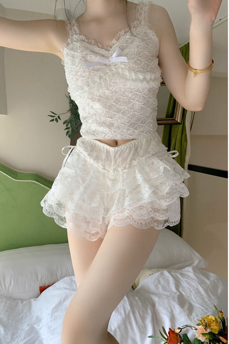 White Lace Shorts  PL52650